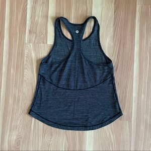 Lululemon tank!